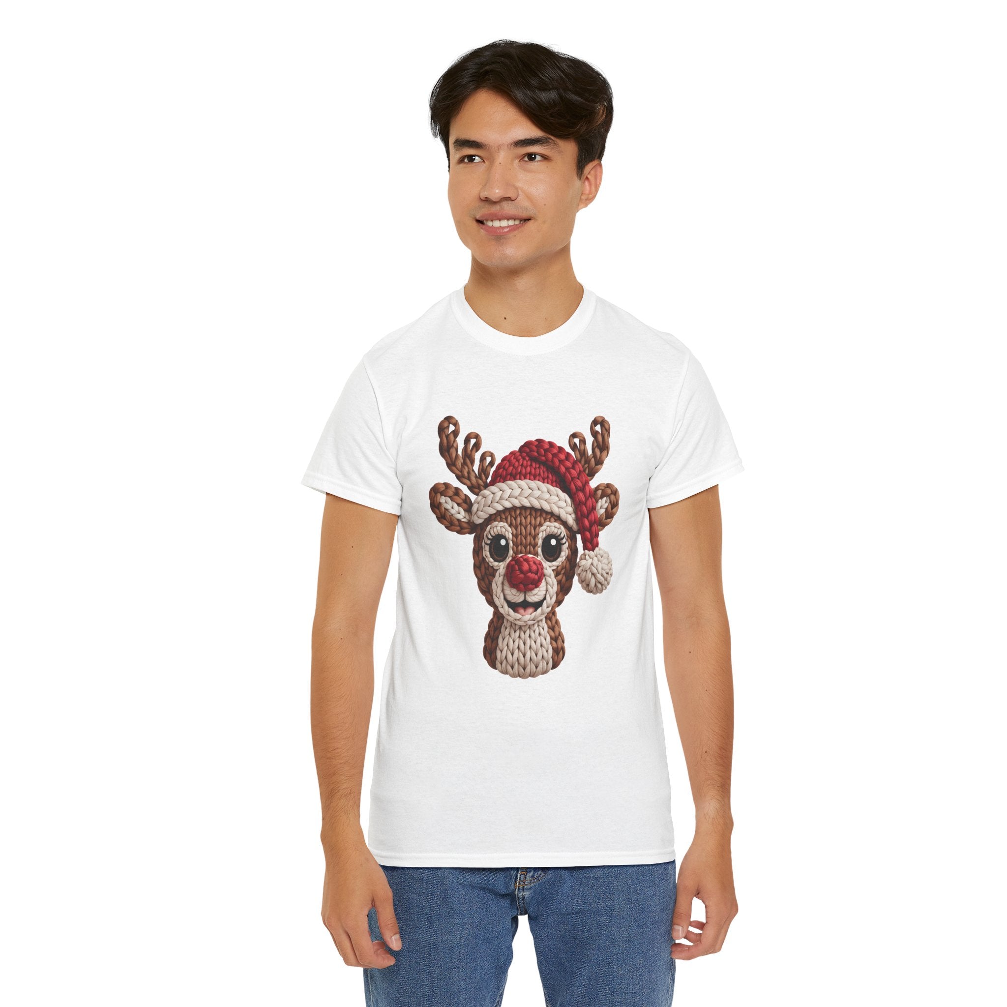 Reindeer in Santa Hat Cotton Tee — Joyful Faux-Yarn Holiday Unisex Coton T-Shirt
