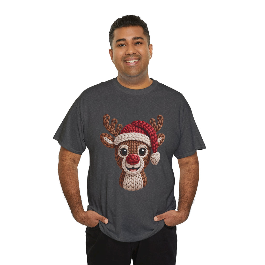 Reindeer in Santa Hat Cotton Tee — Joyful Faux-Yarn Holiday Unisex Coton T-Shirt