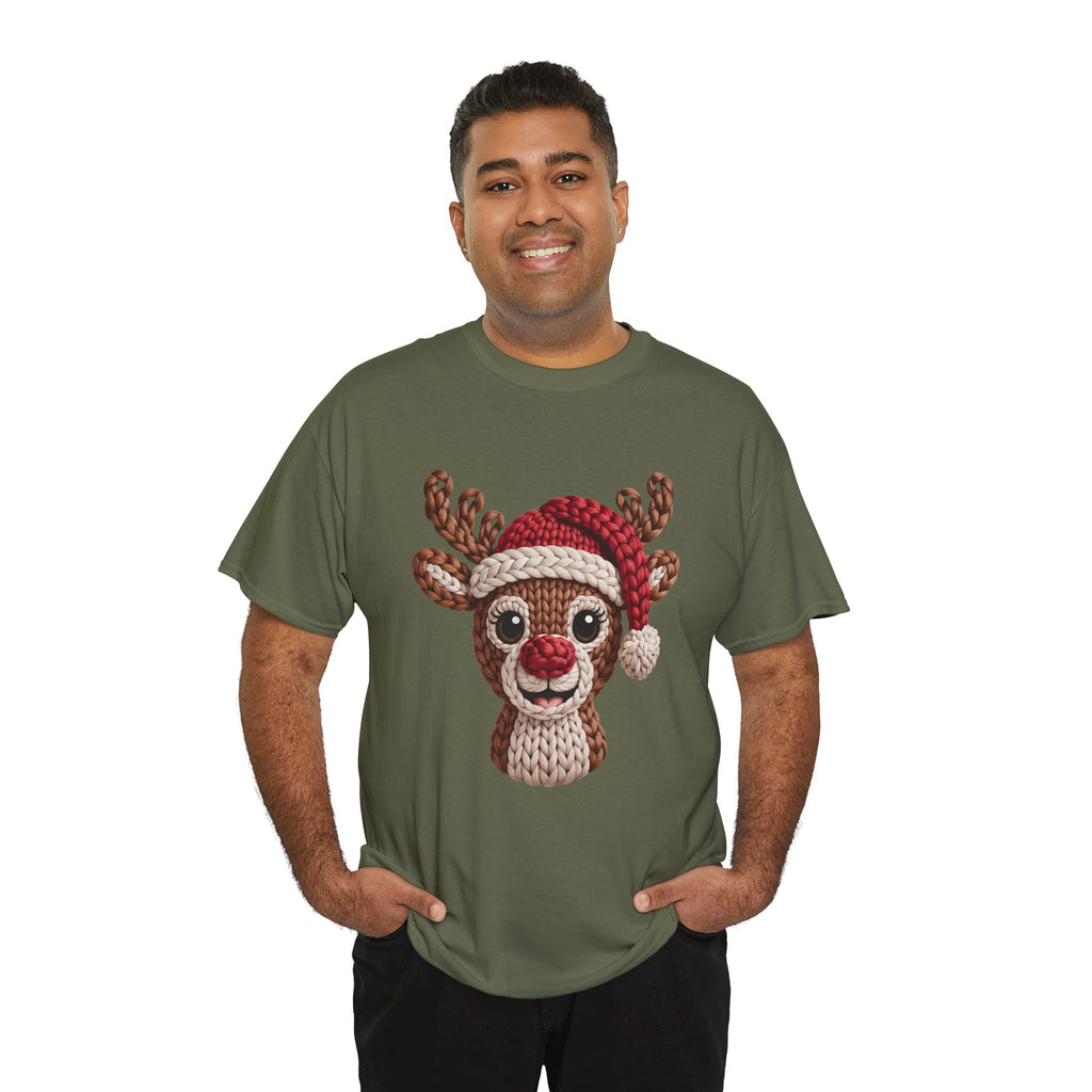 Reindeer in Santa Hat Cotton Tee — Joyful Faux-Yarn Holiday Unisex Coton T-Shirt
