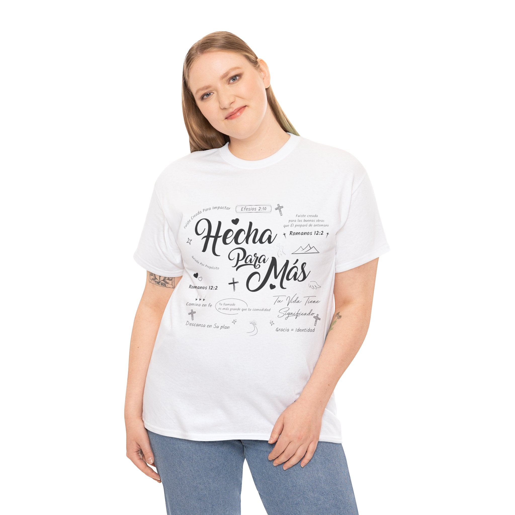 Hecha Para Más Christian T‑Shirt — Spanish Faith Typography Unisex Cotton Tee