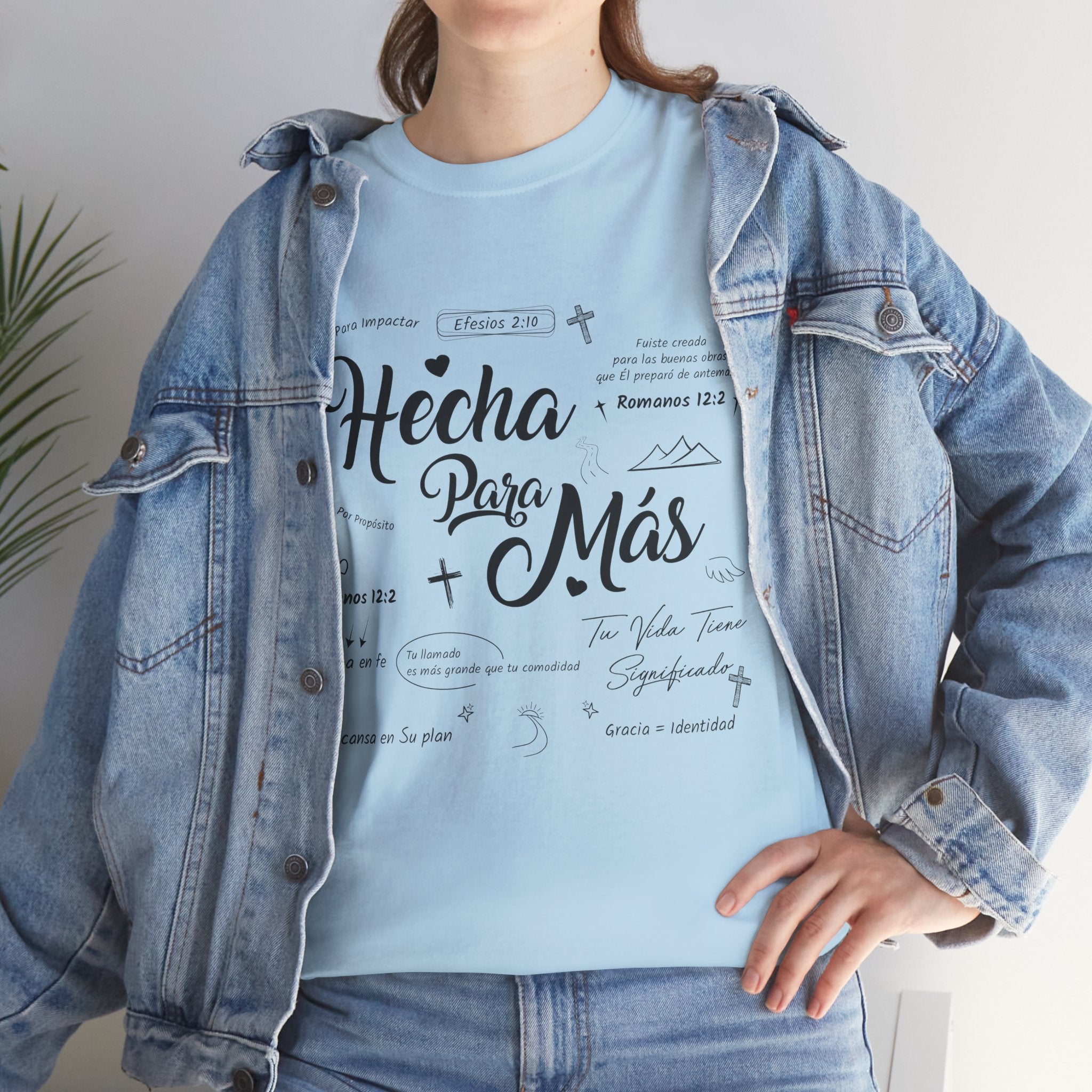 Hecha Para Más Christian T‑Shirt — Spanish Faith Typography Unisex Cotton Tee