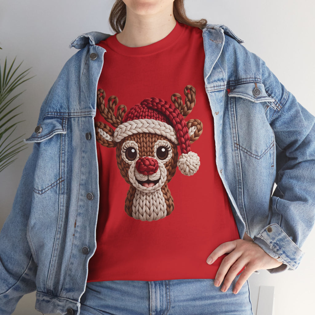 Reindeer in Santa Hat Cotton Tee — Joyful Faux-Yarn Holiday Unisex Coton T-Shirt