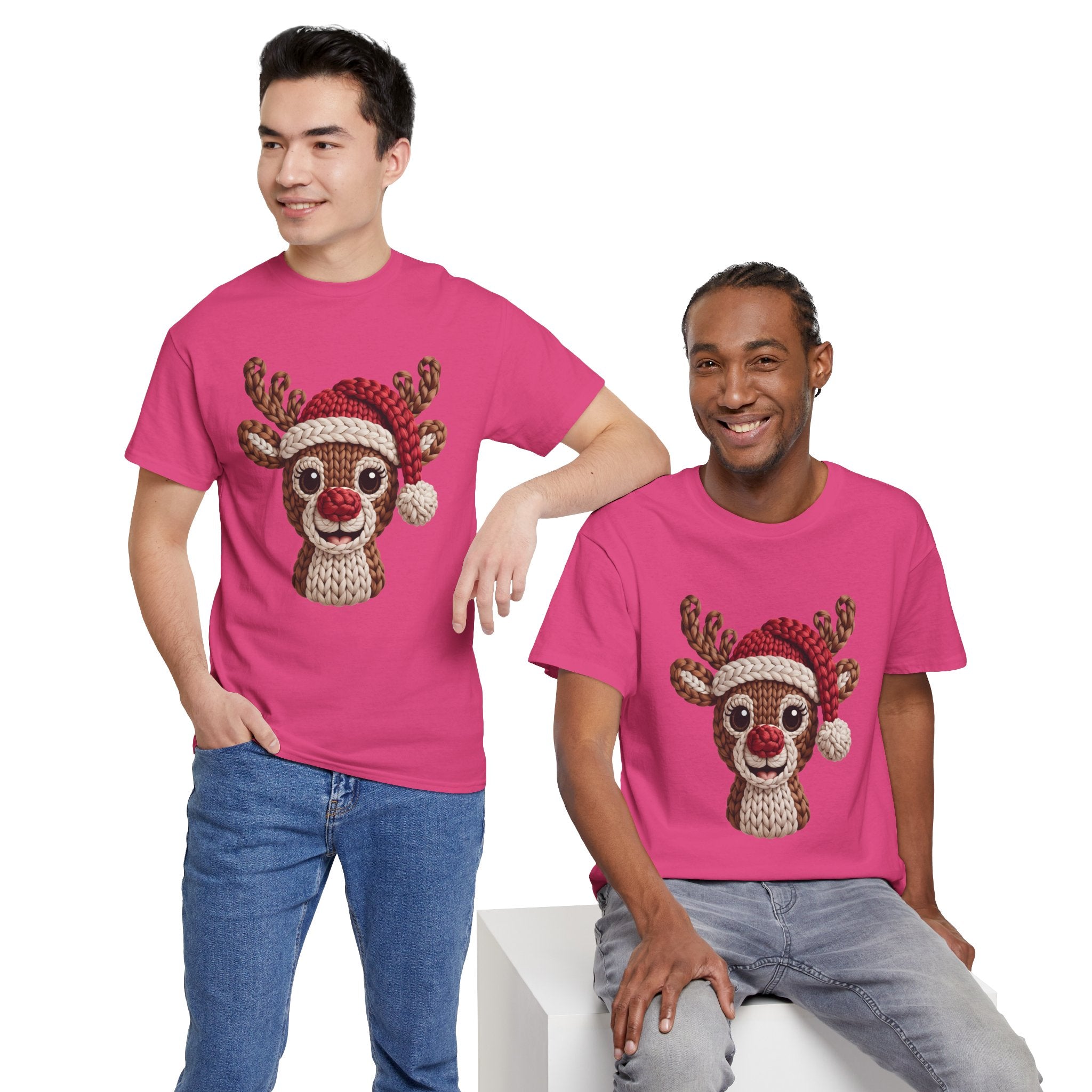Reindeer in Santa Hat Cotton Tee — Joyful Faux-Yarn Holiday Unisex Coton T-Shirt