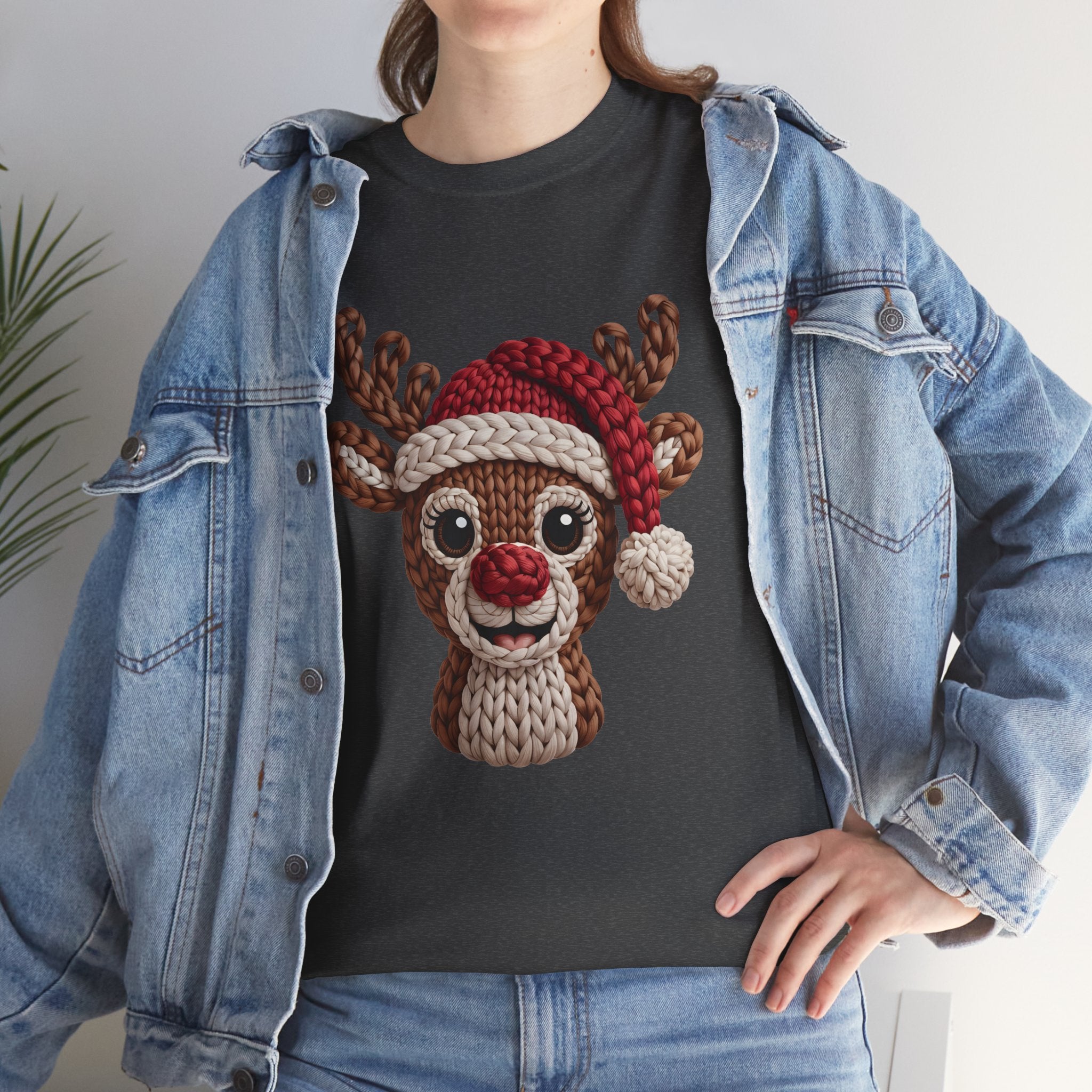 Reindeer in Santa Hat Cotton Tee — Joyful Faux-Yarn Holiday Unisex Coton T-Shirt
