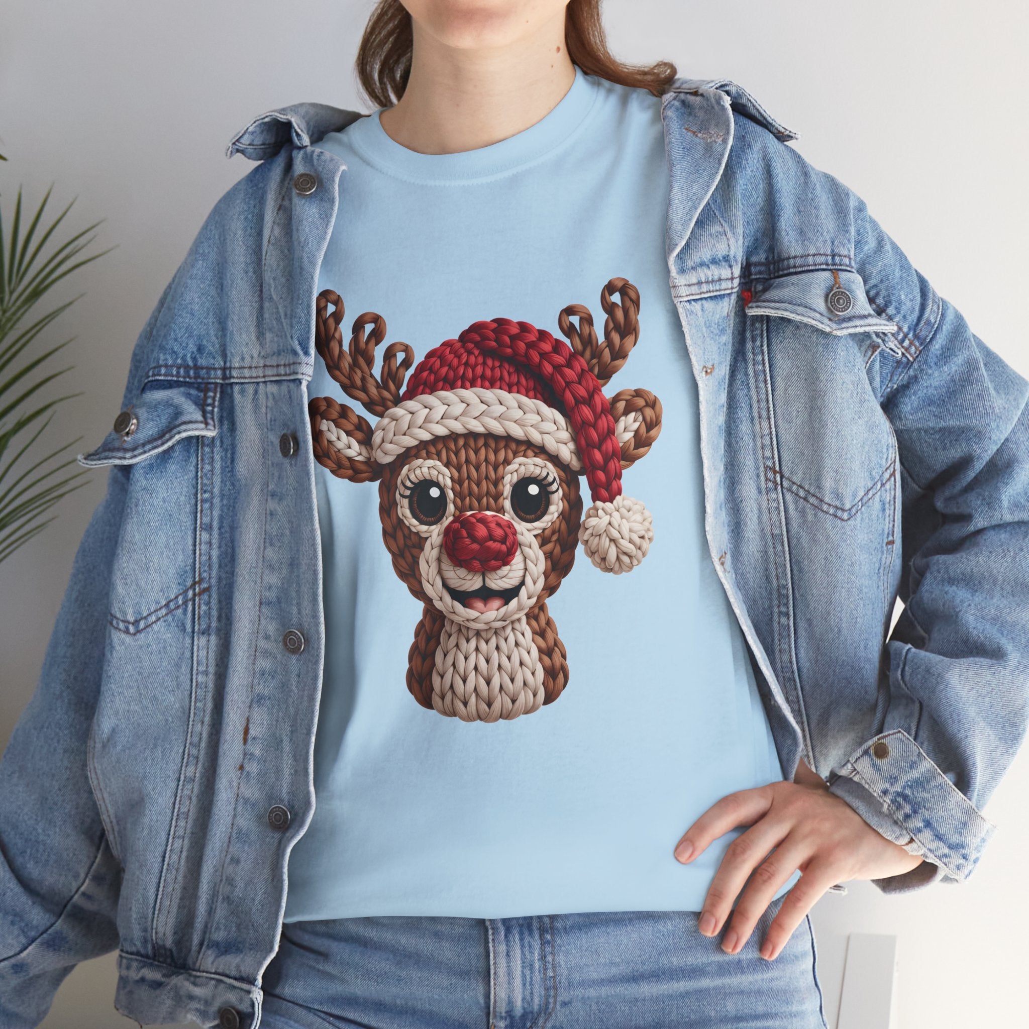 Reindeer in Santa Hat Cotton Tee — Joyful Faux-Yarn Holiday Unisex Coton T-Shirt