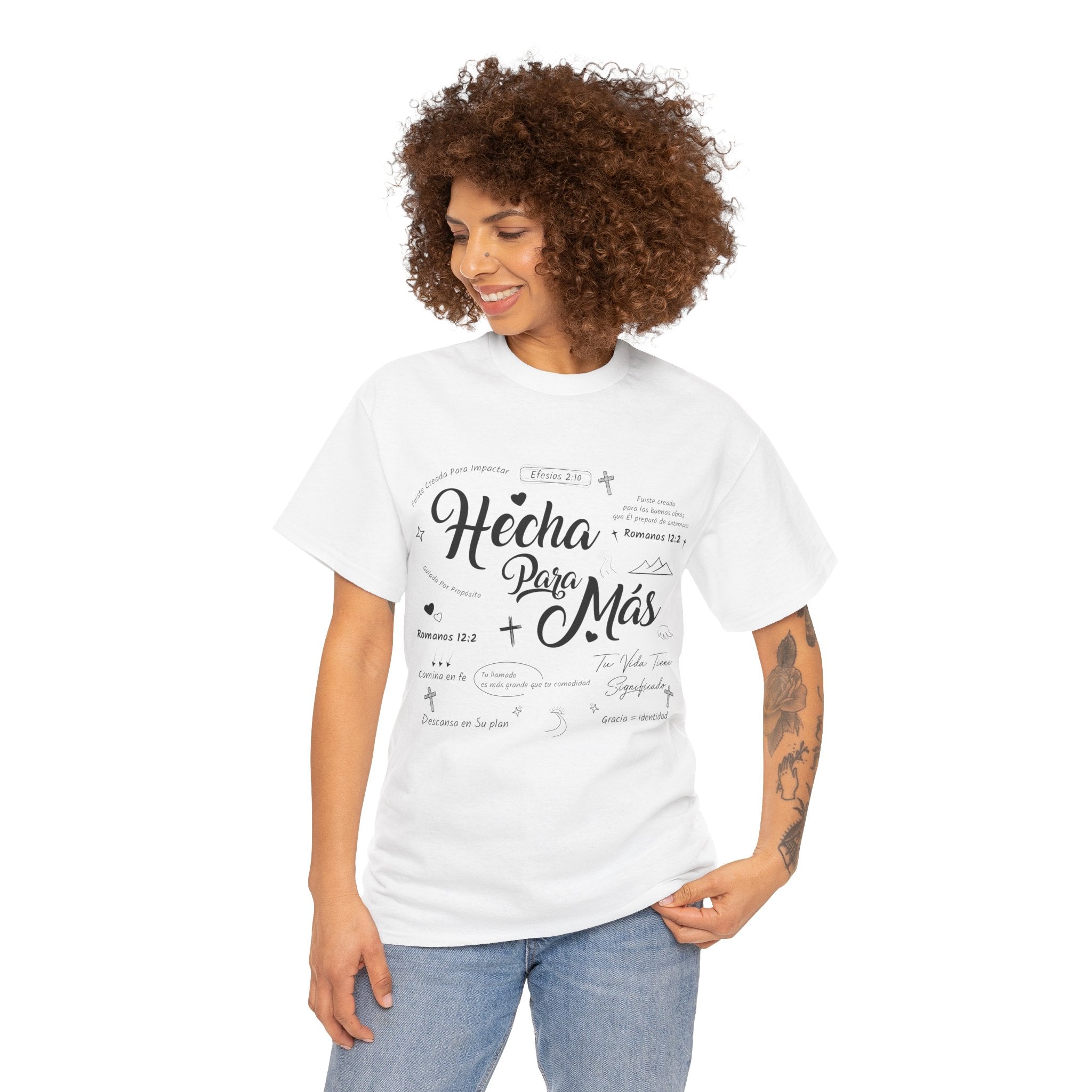 Hecha Para Más Christian T‑Shirt — Spanish Faith Typography Unisex Cotton Tee